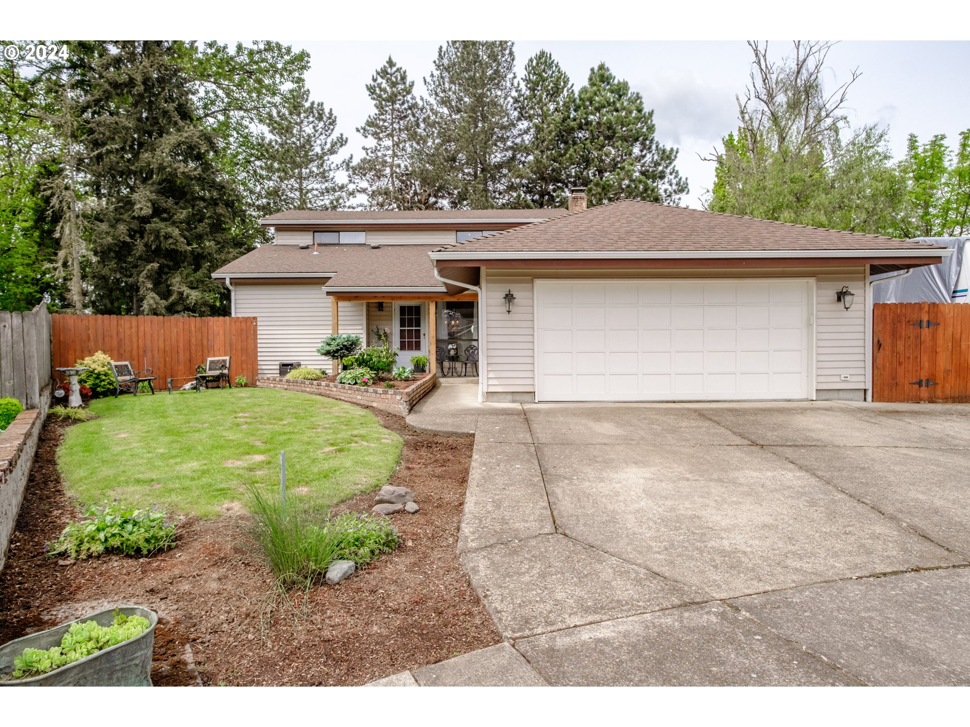 6368 CHAPMAN CT