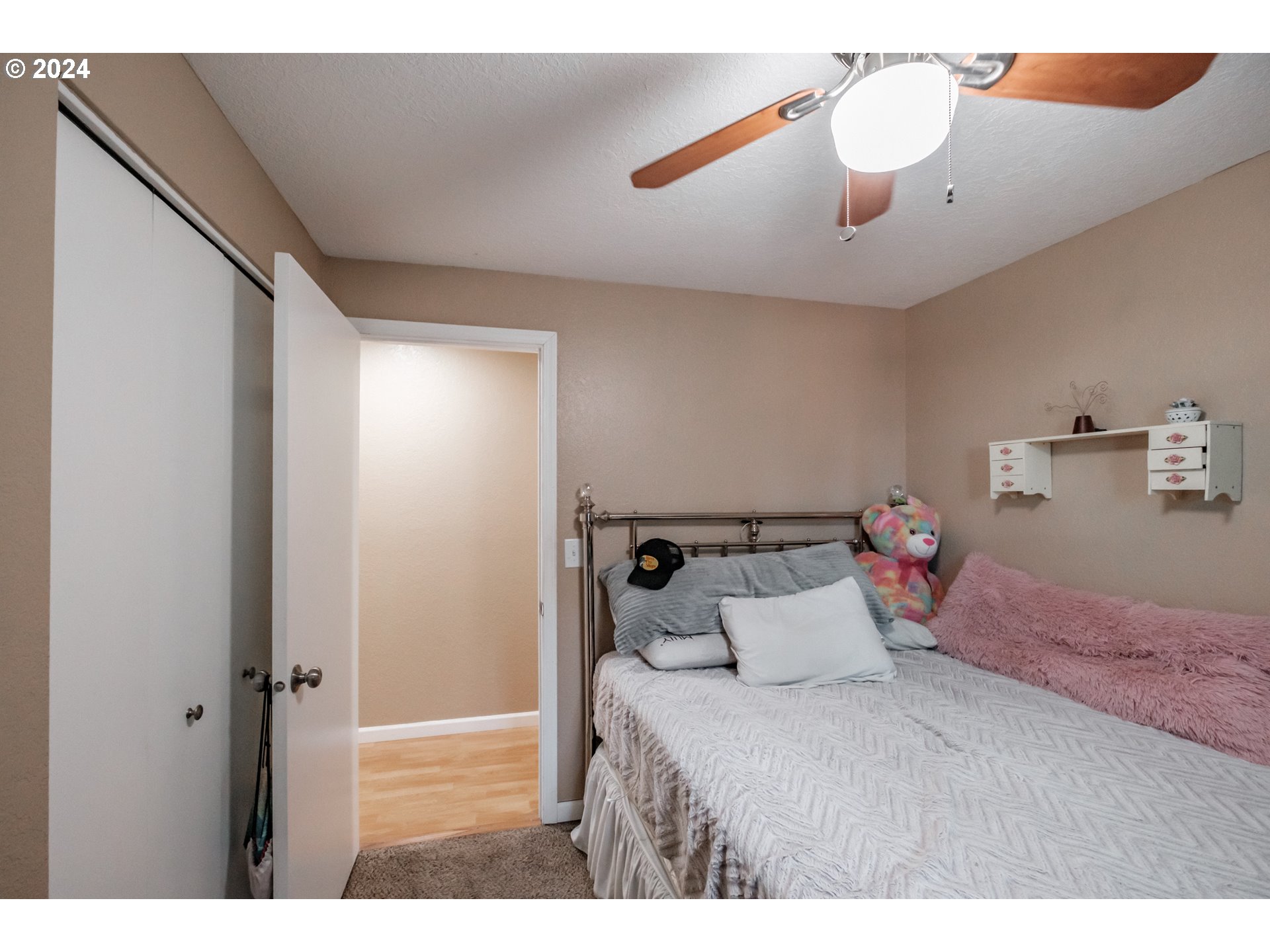 469 DELORES DR