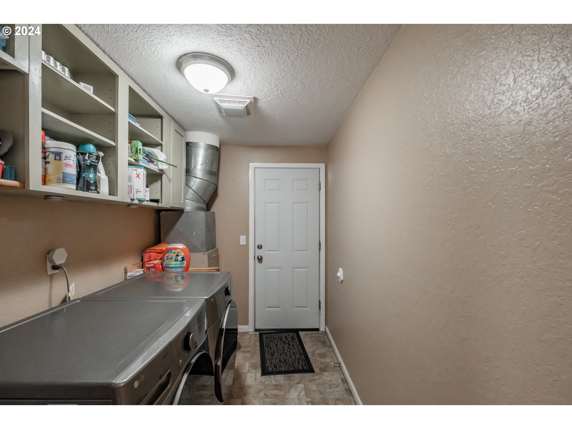 469 DELORES DR