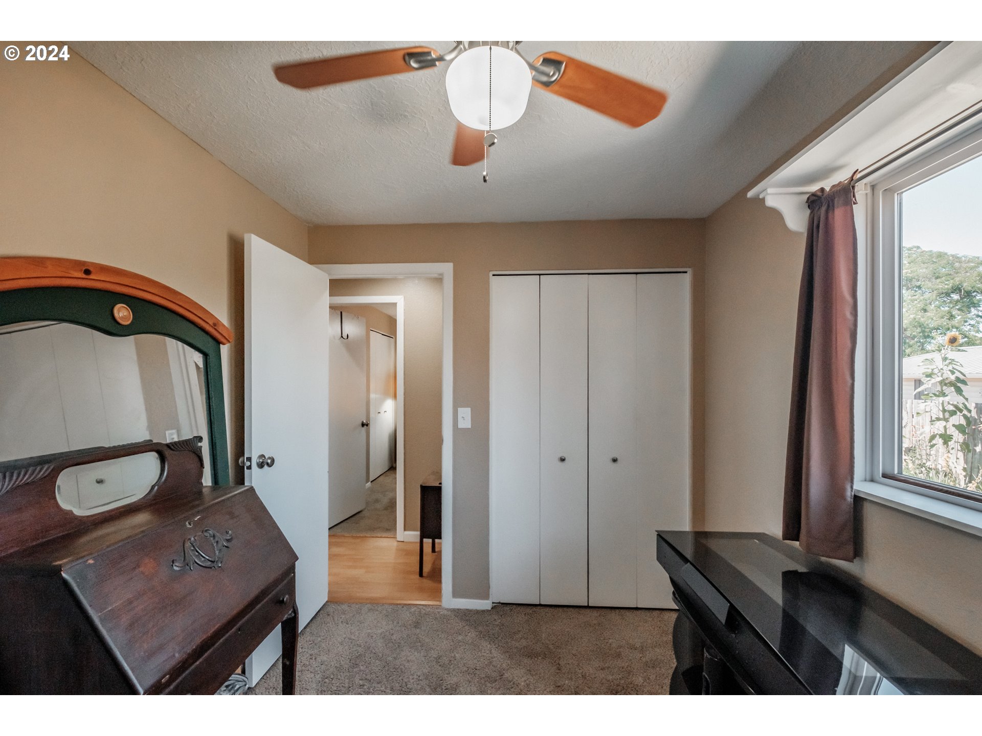 469 DELORES DR