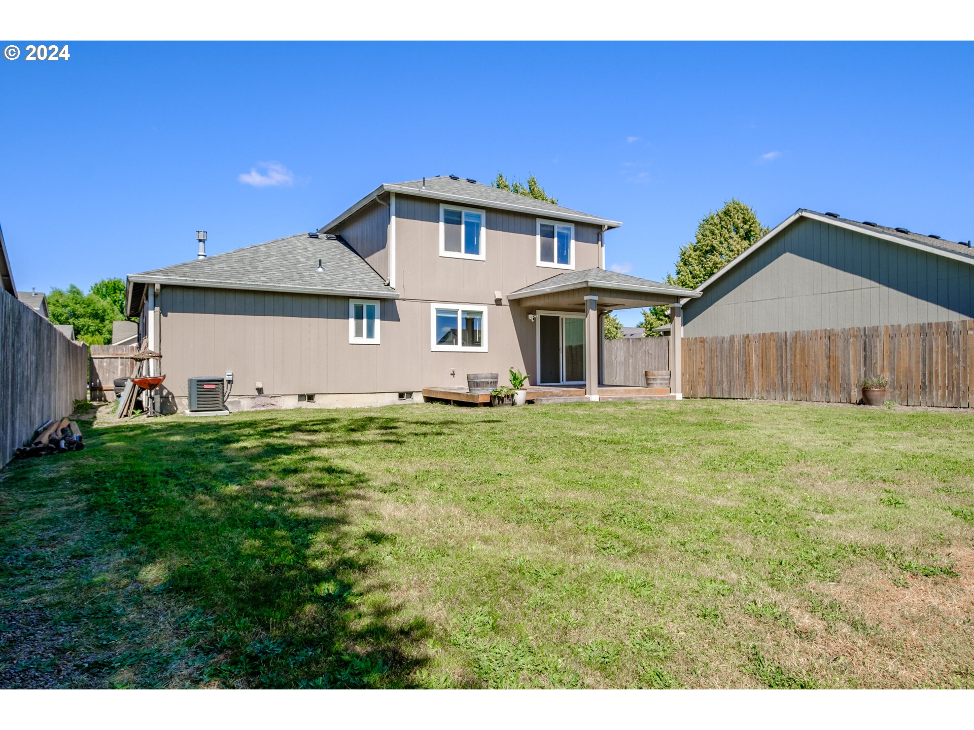 817 GRIFFIN DR