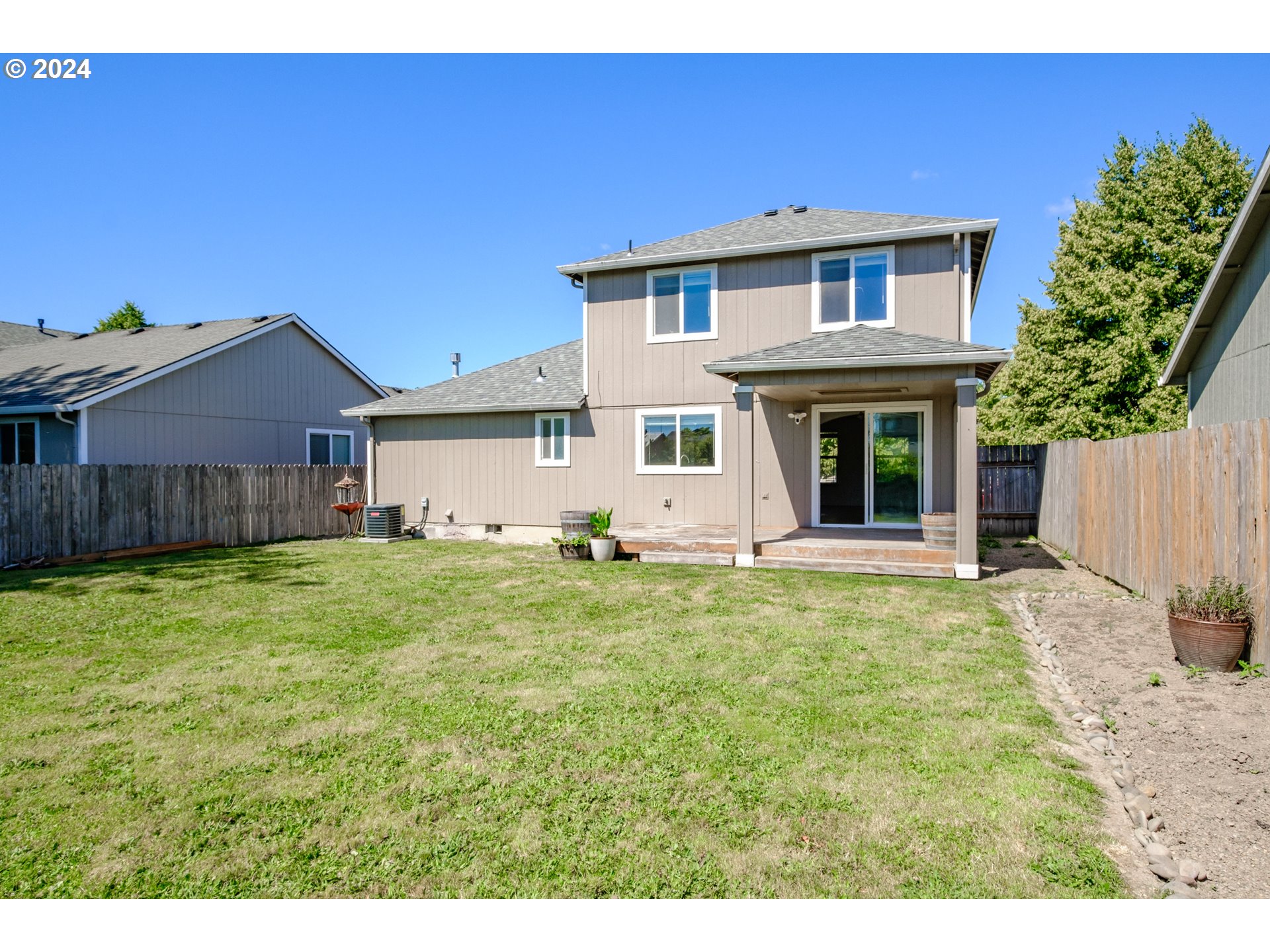 817 GRIFFIN DR