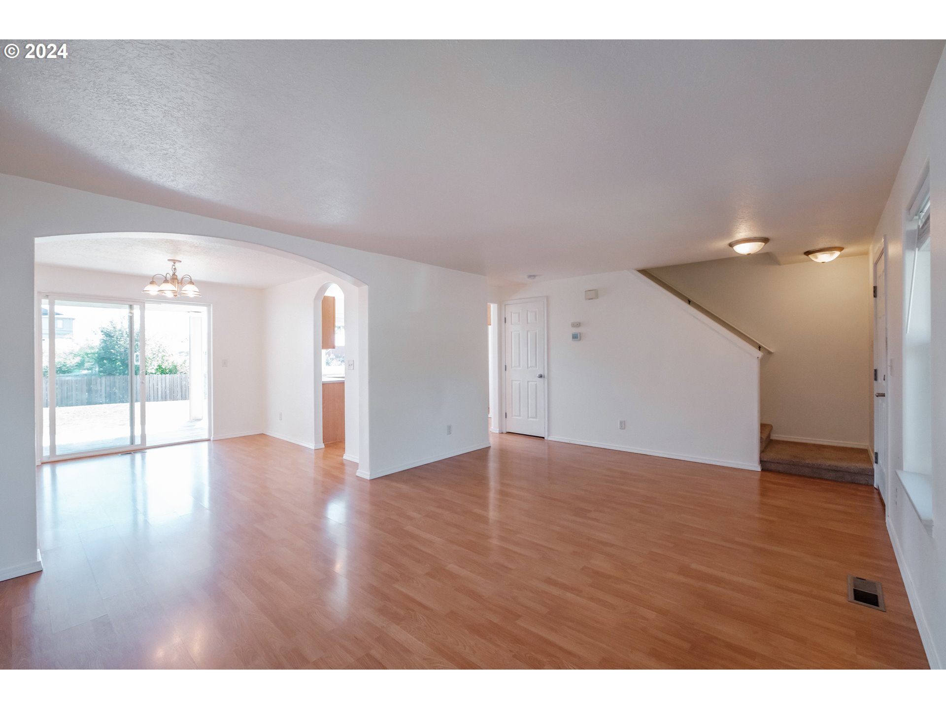 817 GRIFFIN DR