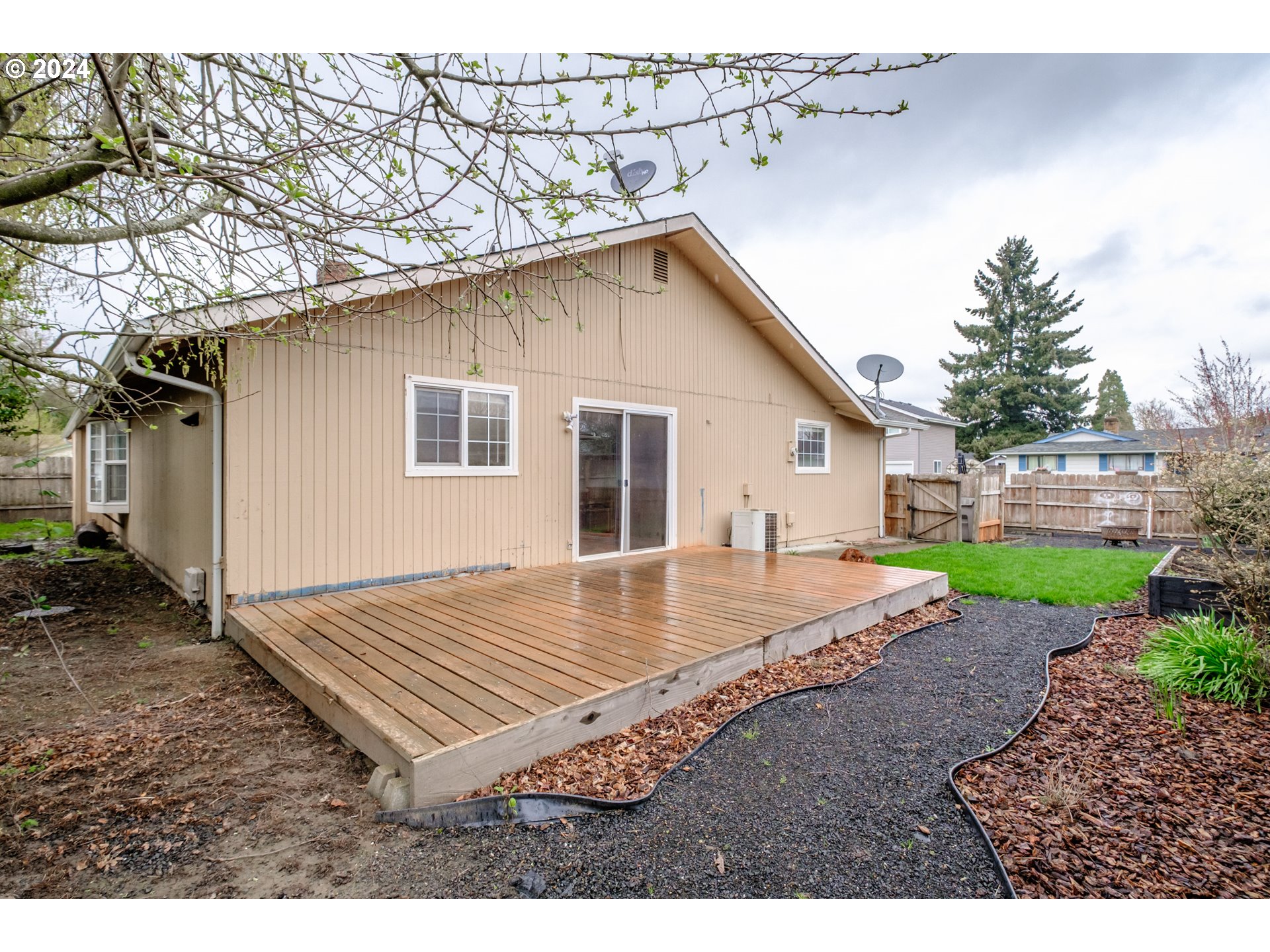 2124 29TH AVE