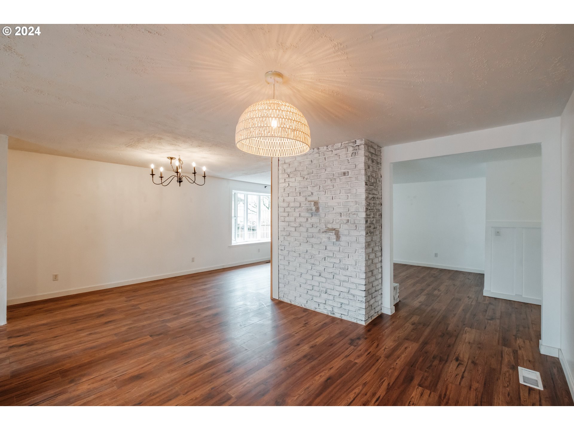 2124 29TH AVE