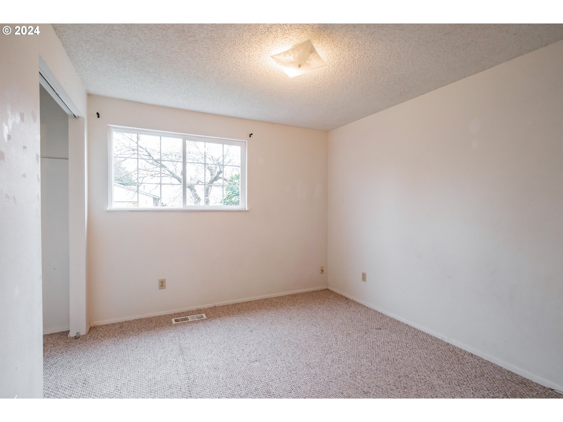 2124 29TH AVE