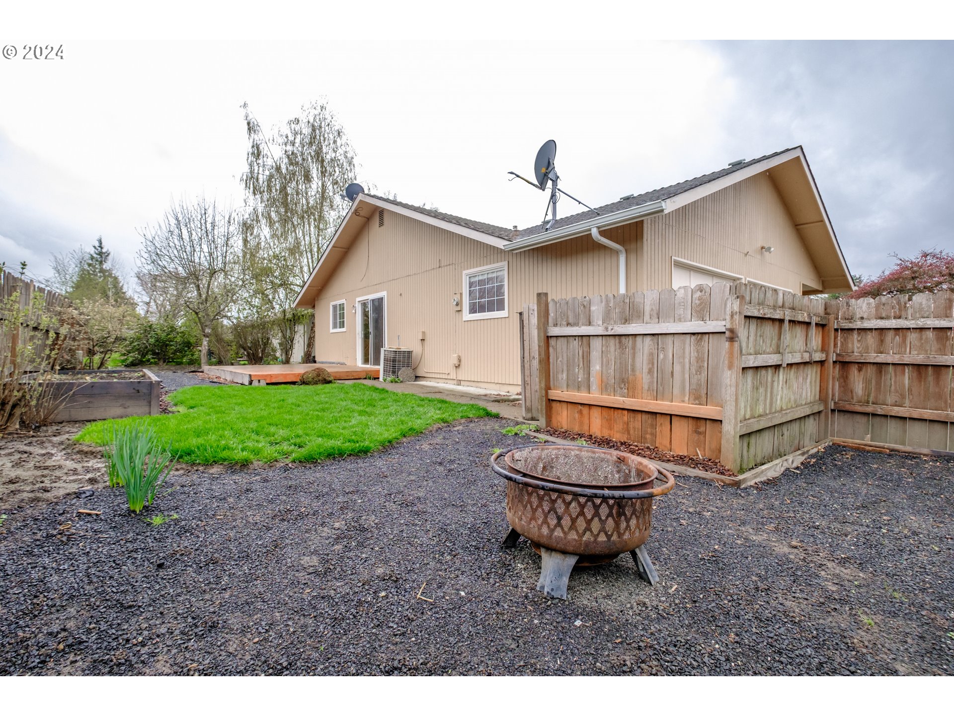 2124 29TH AVE