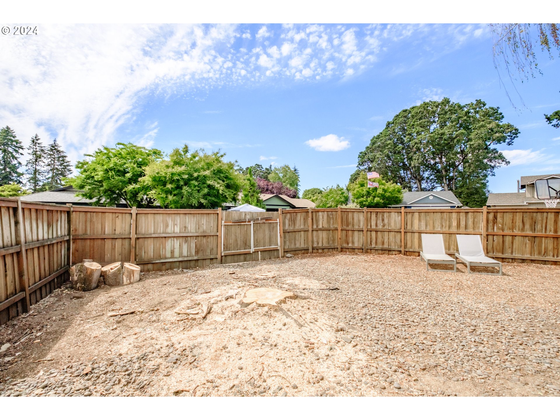235 TAMARA ST