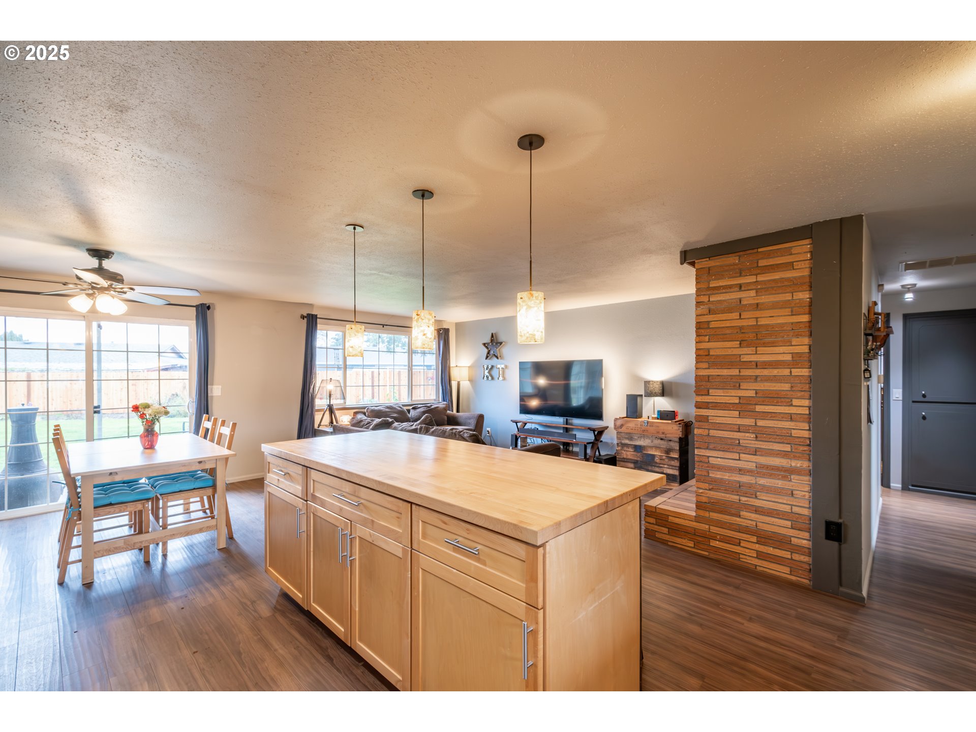 3662 JEFFERSON PL