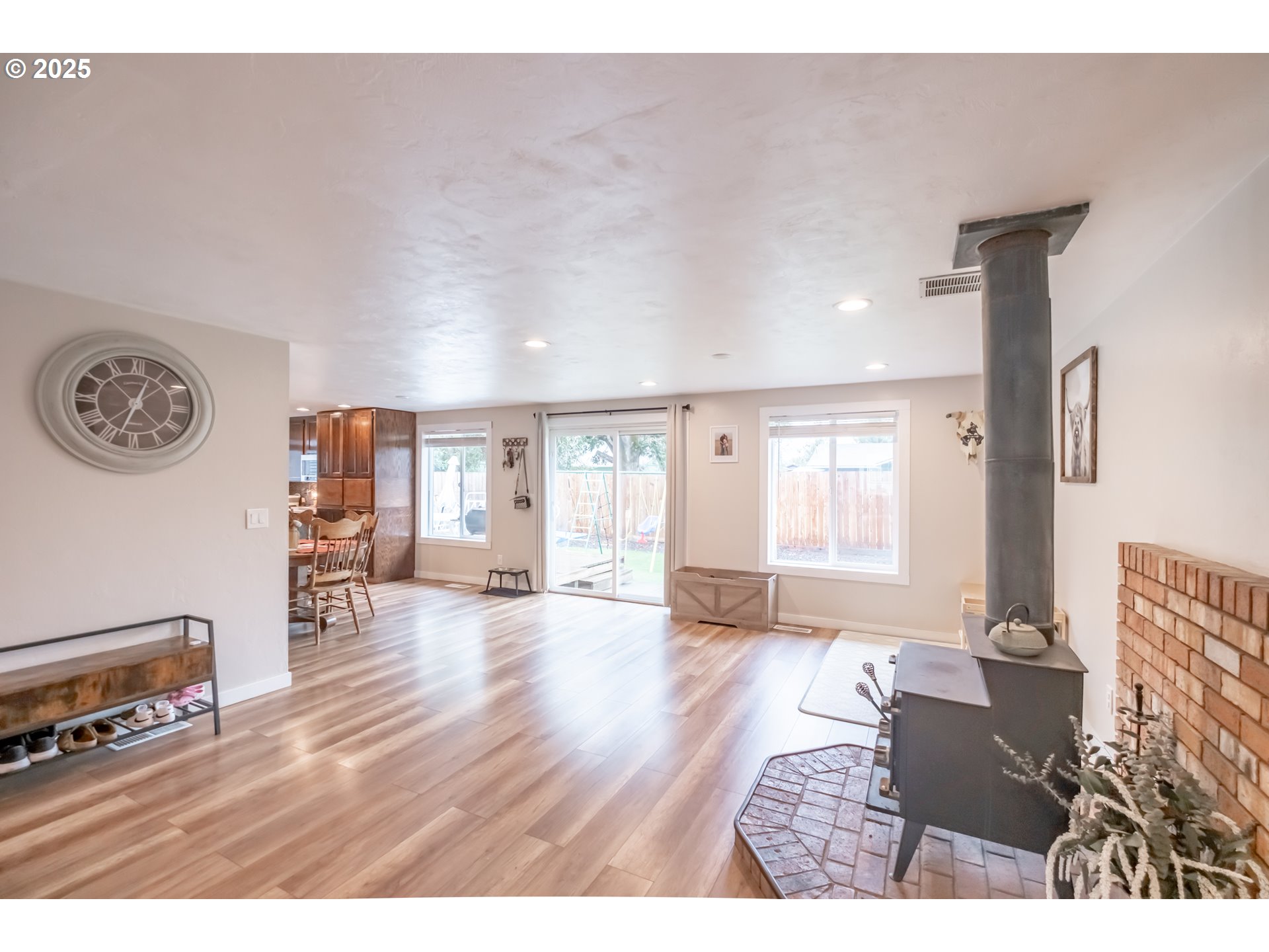 500 ANGELEE CT, Lebanon