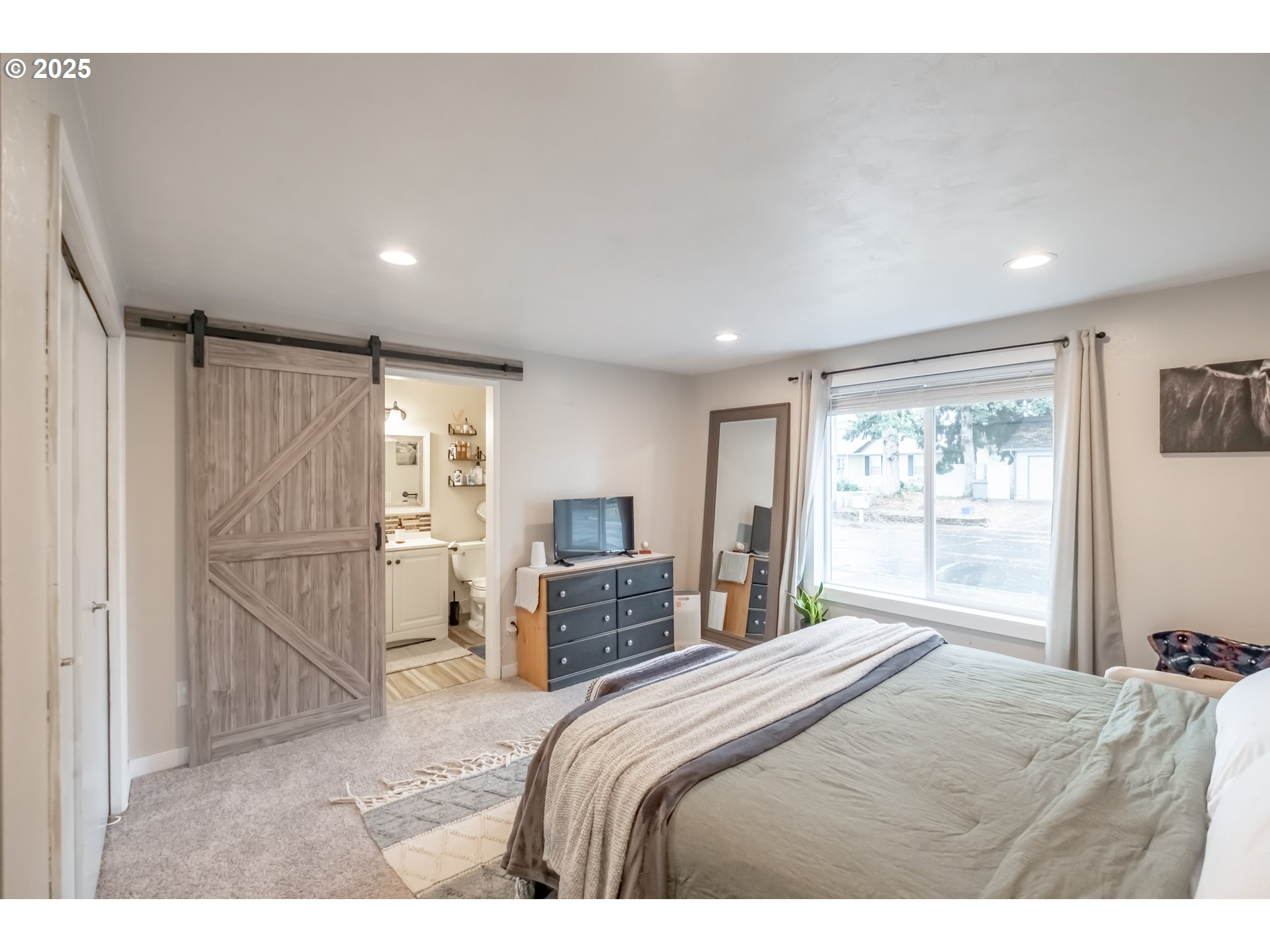 500 ANGELEE CT, Lebanon