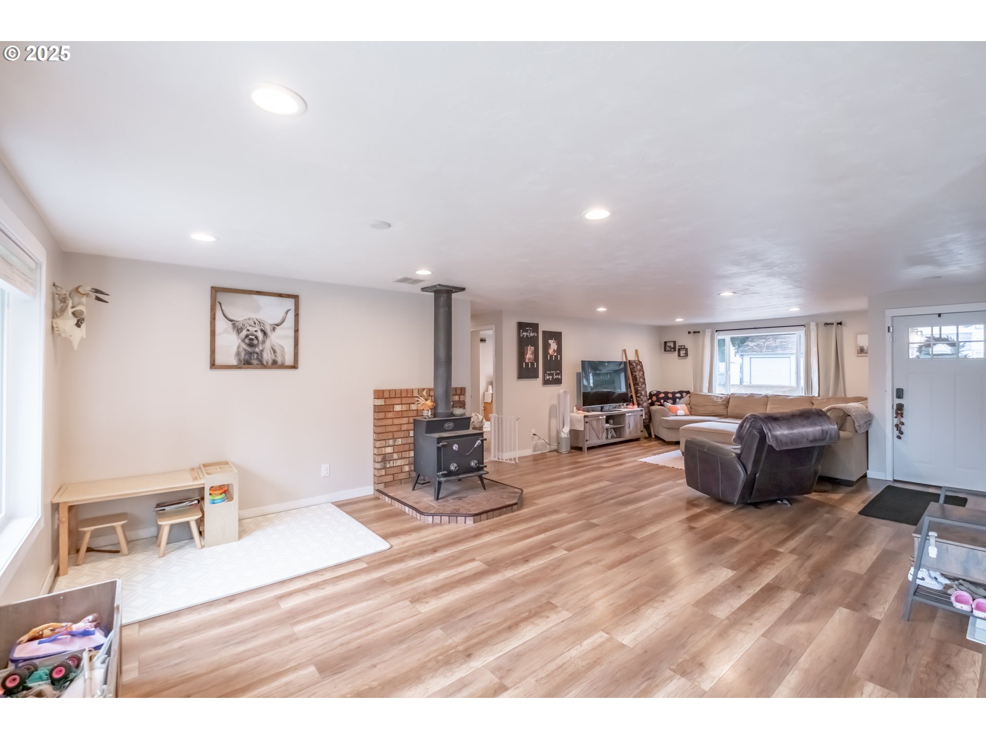 500 ANGELEE CT, Lebanon