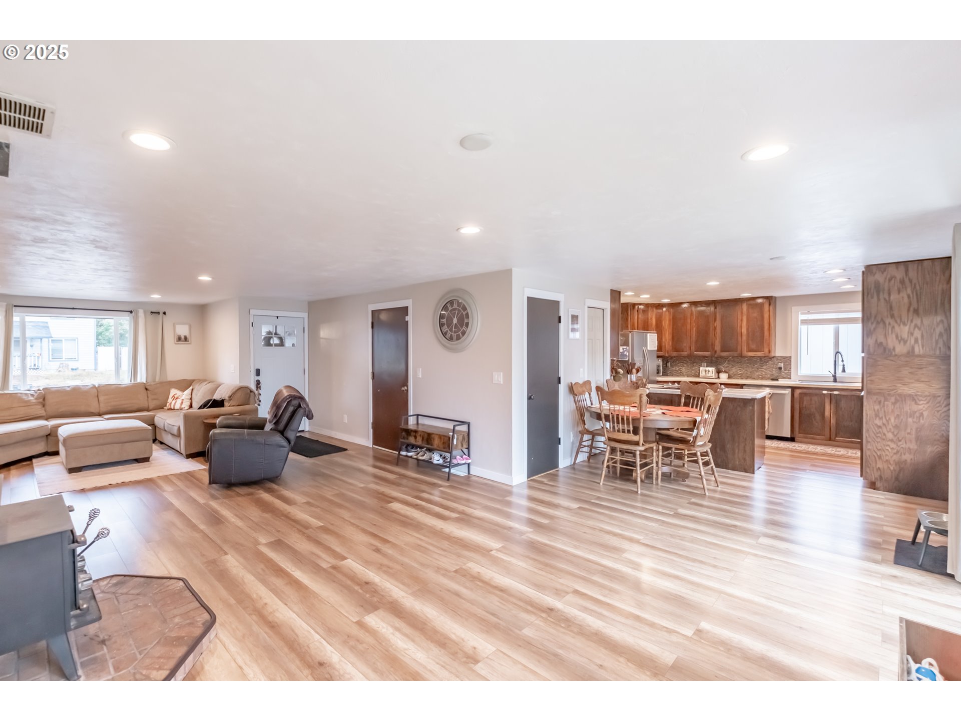 500 ANGELEE CT, Lebanon