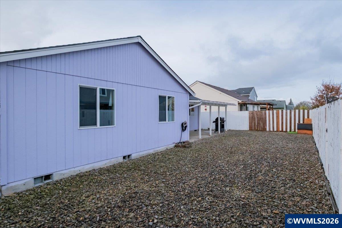 3093 24th Av