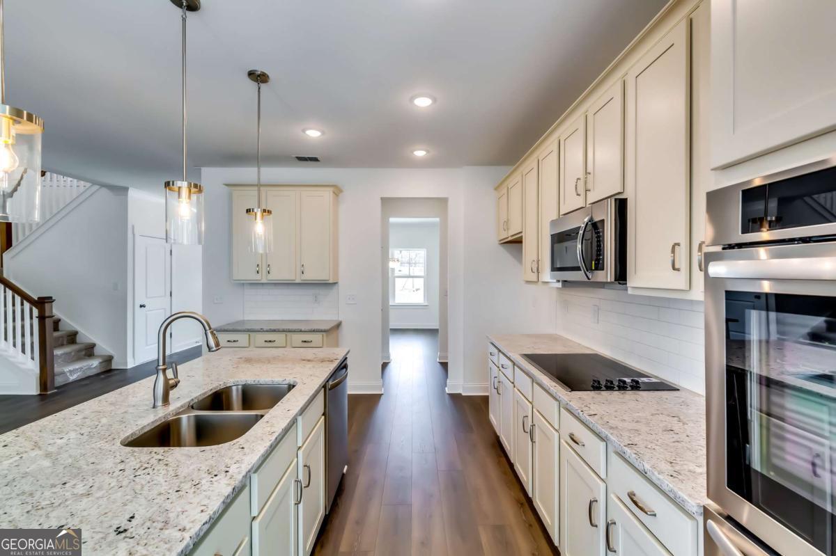 537 Principal Meridian Drive