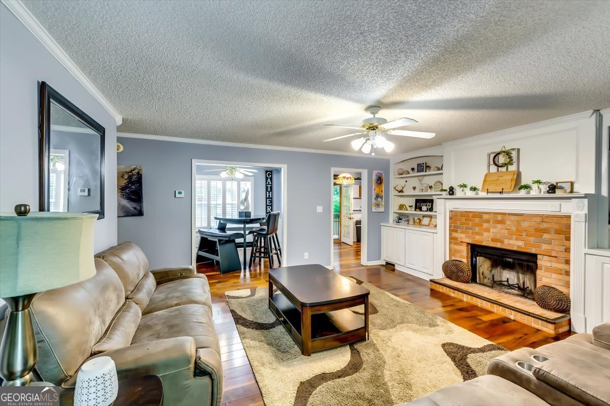 2200 E Lake Road