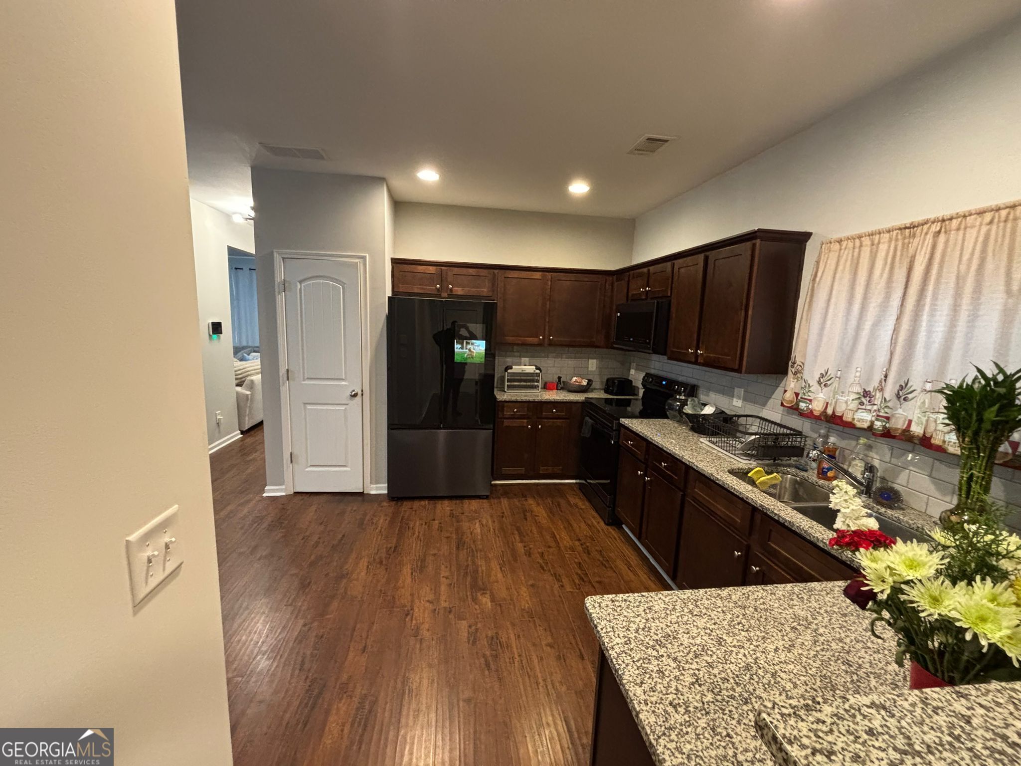 518 Tulip Lane