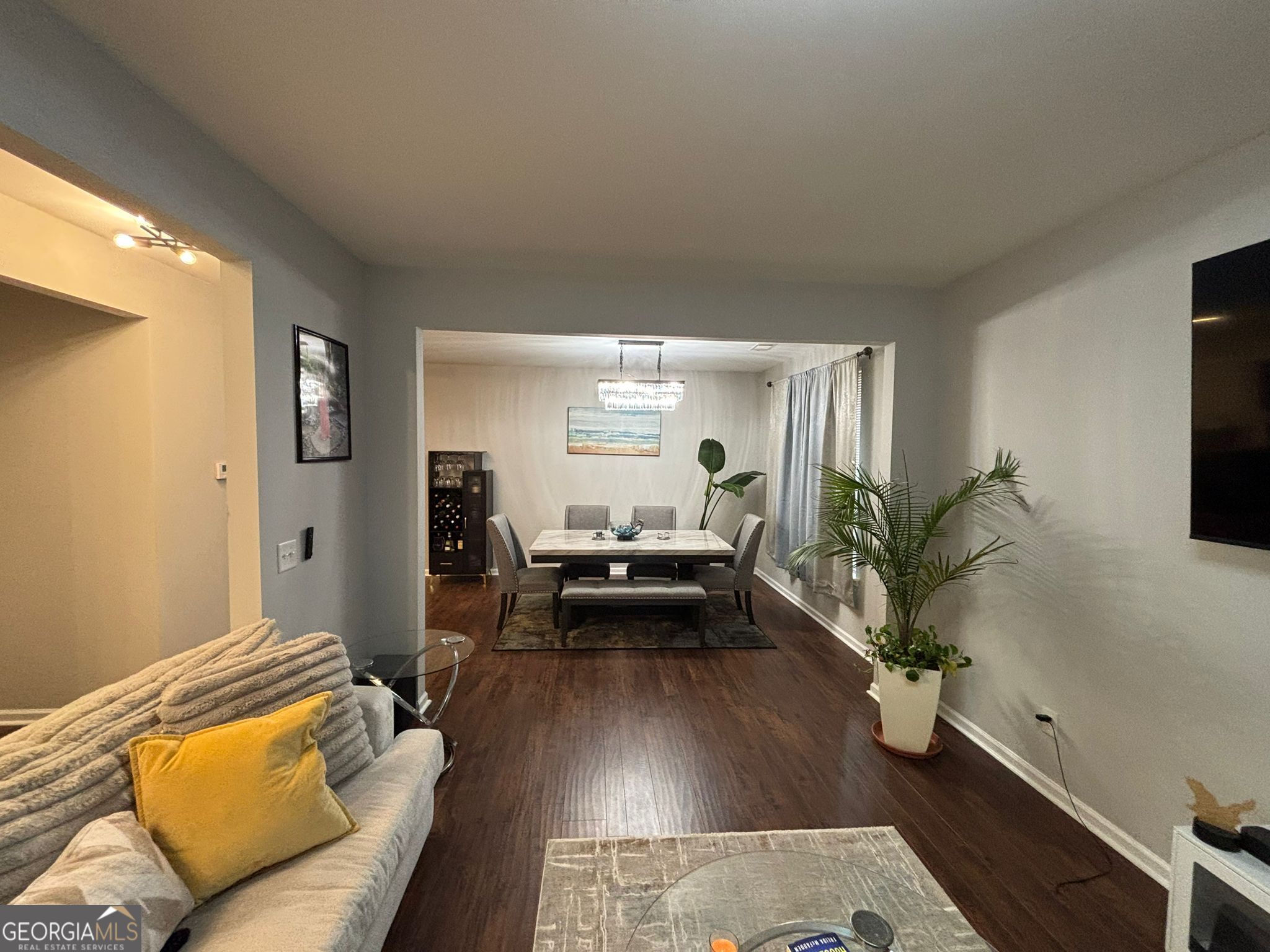 518 Tulip Lane