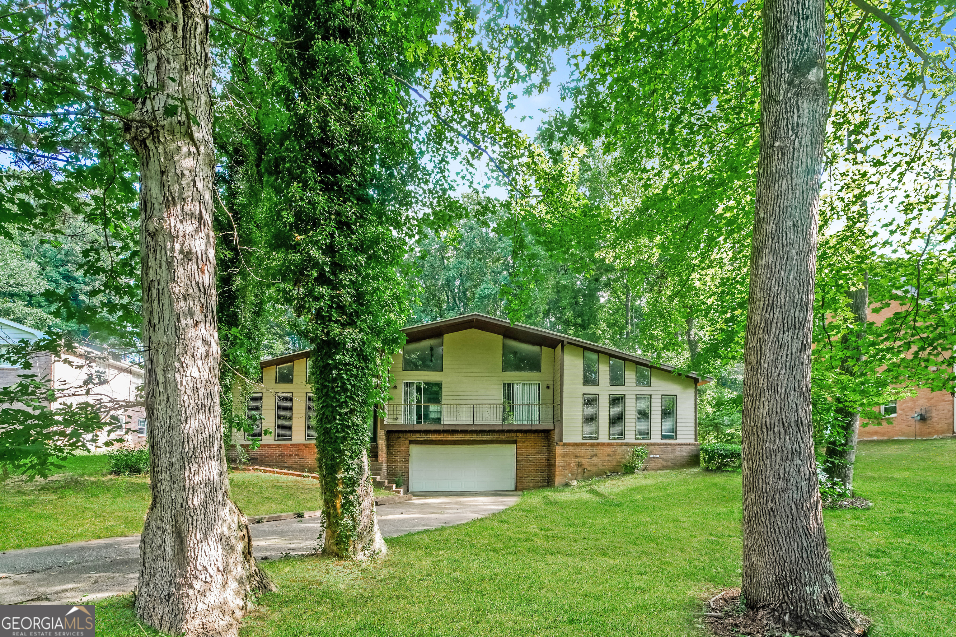 6290 Shallowford Way