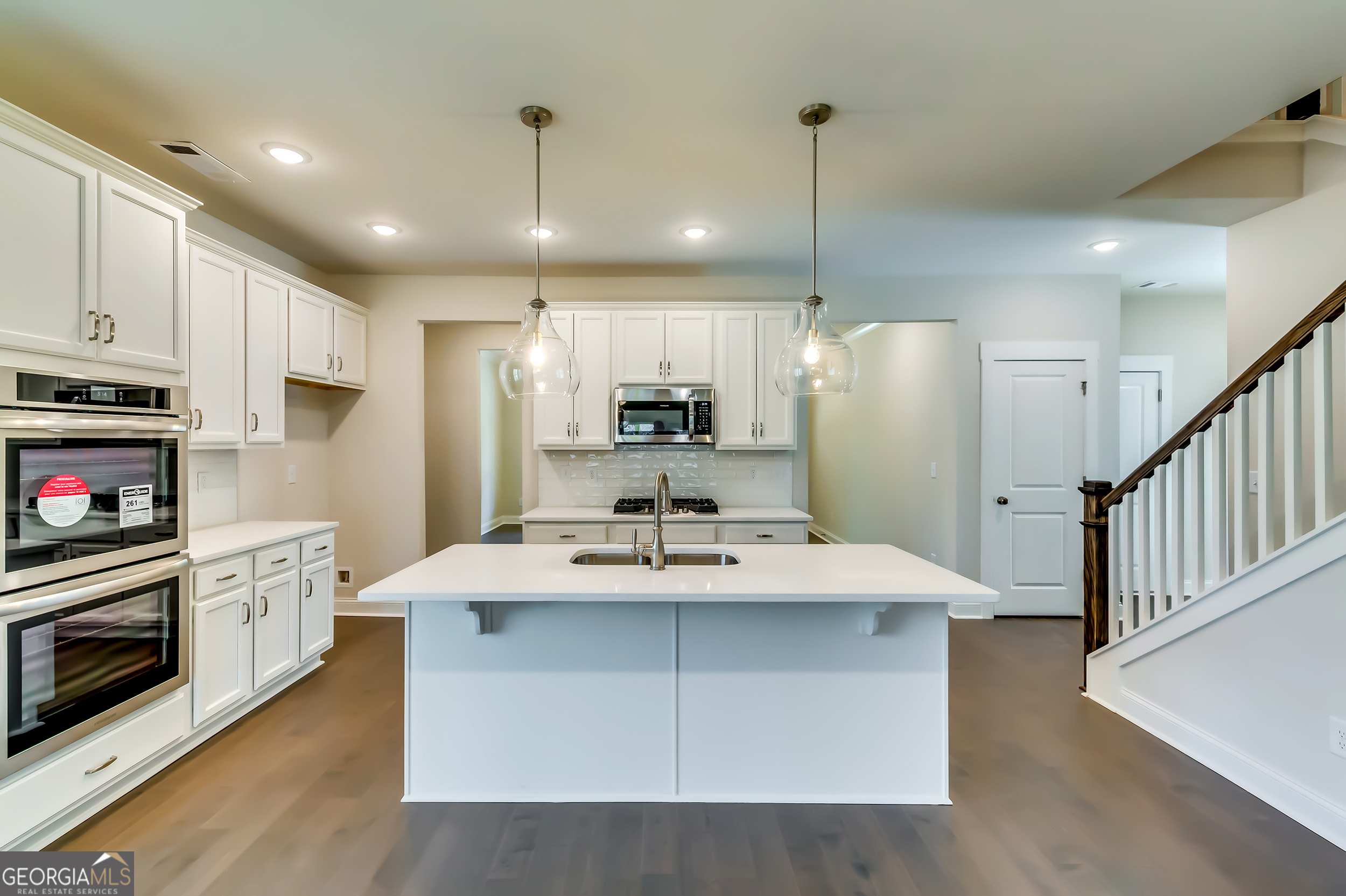 321 Principal Meridian Drive