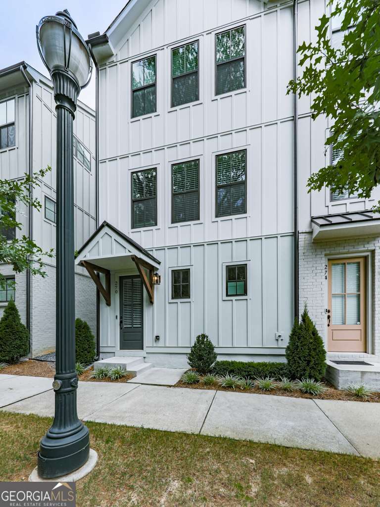 270 Dilbeck Place NE