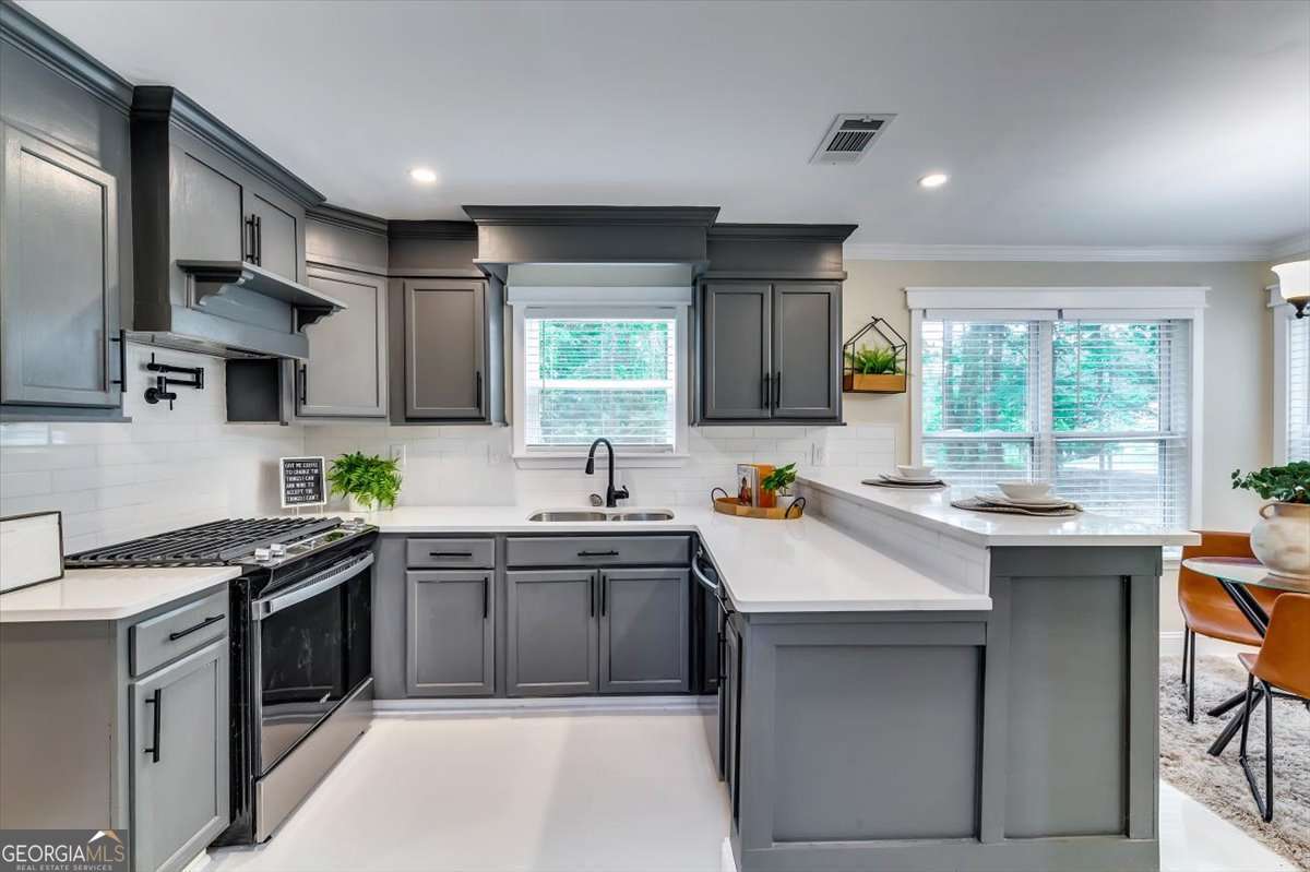 1493 Stoneleigh Hill Road