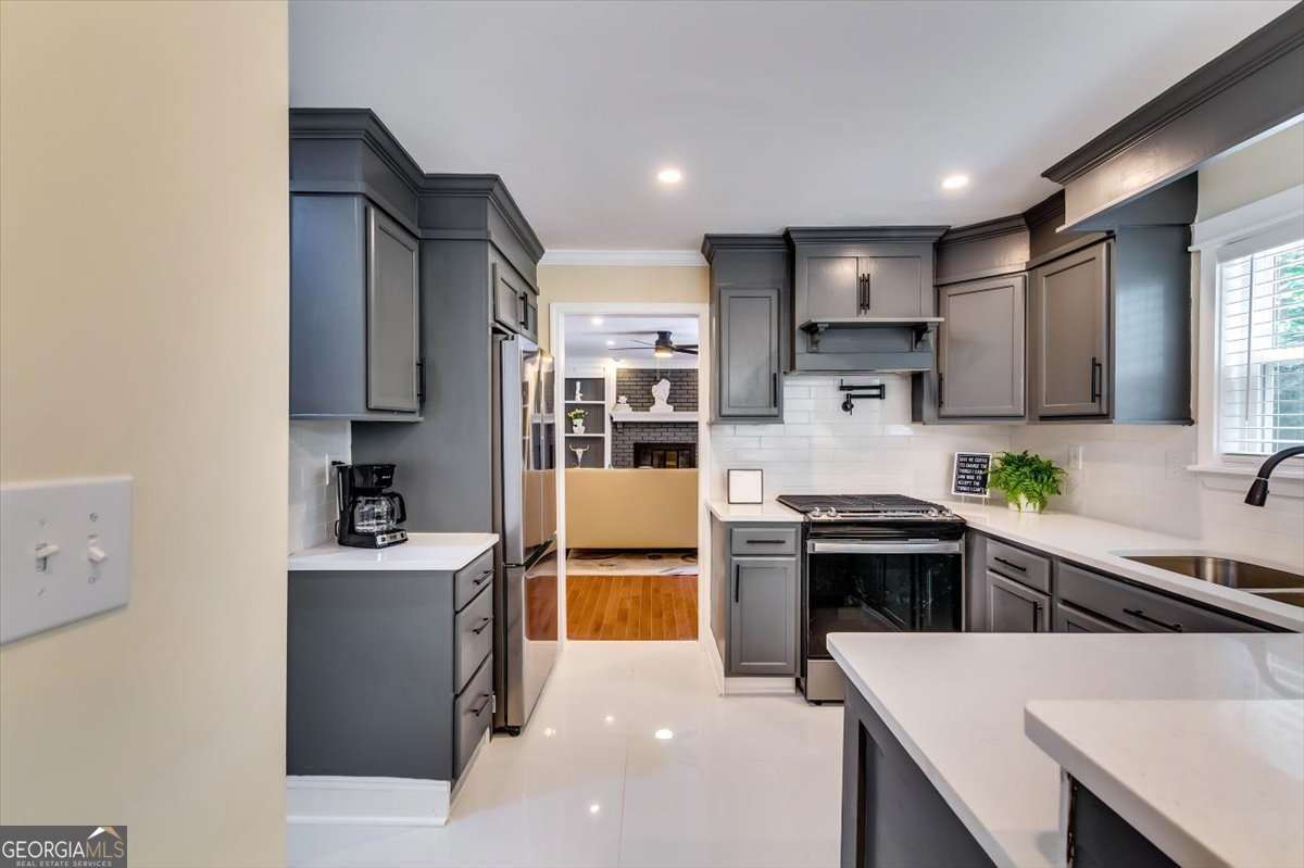 1493 Stoneleigh Hill Road