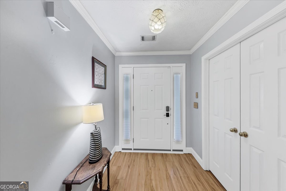 4731 Shadybrook Way SE