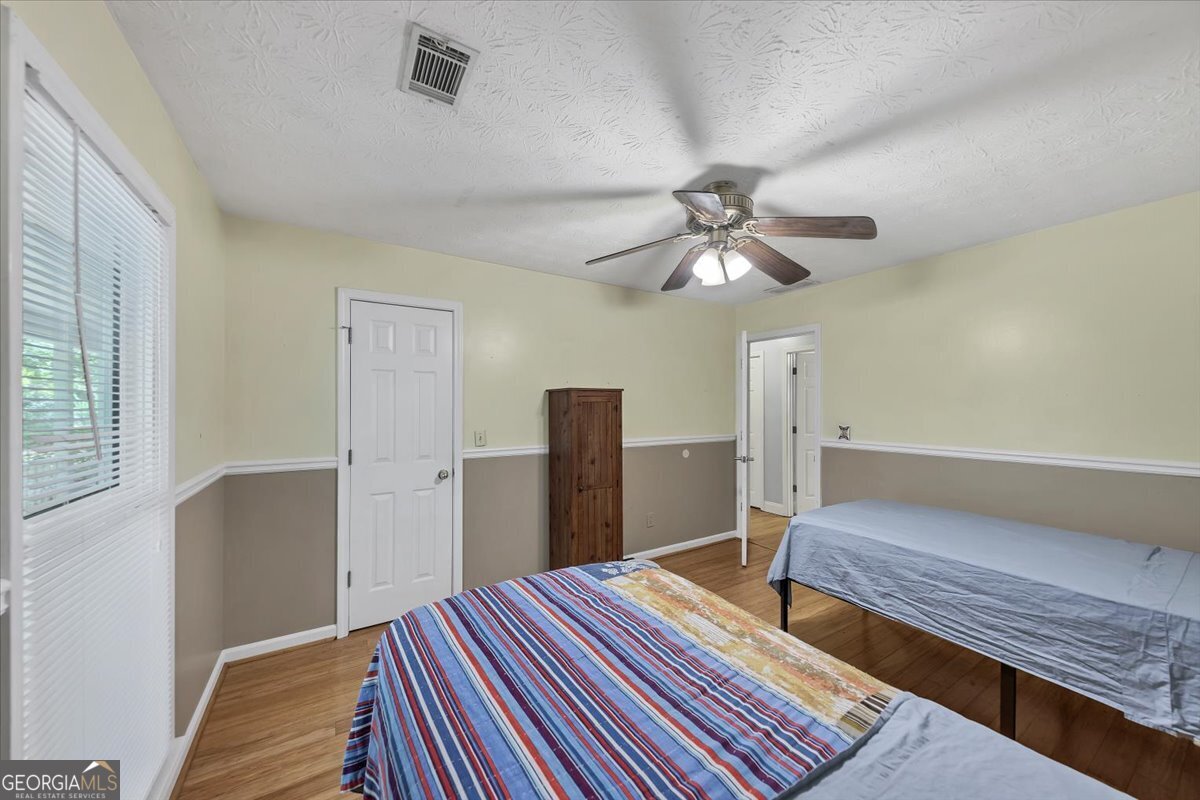 4731 Shadybrook Way SE