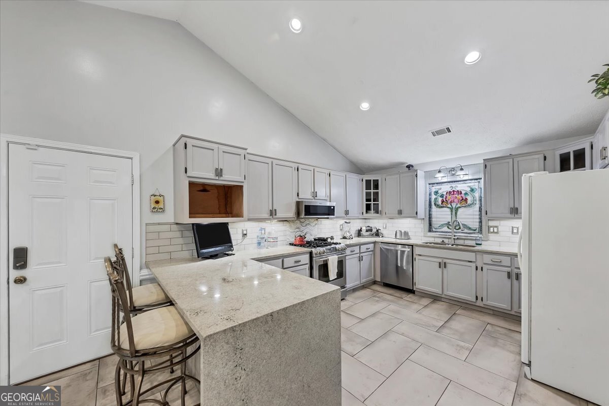 4731 Shadybrook Way SE