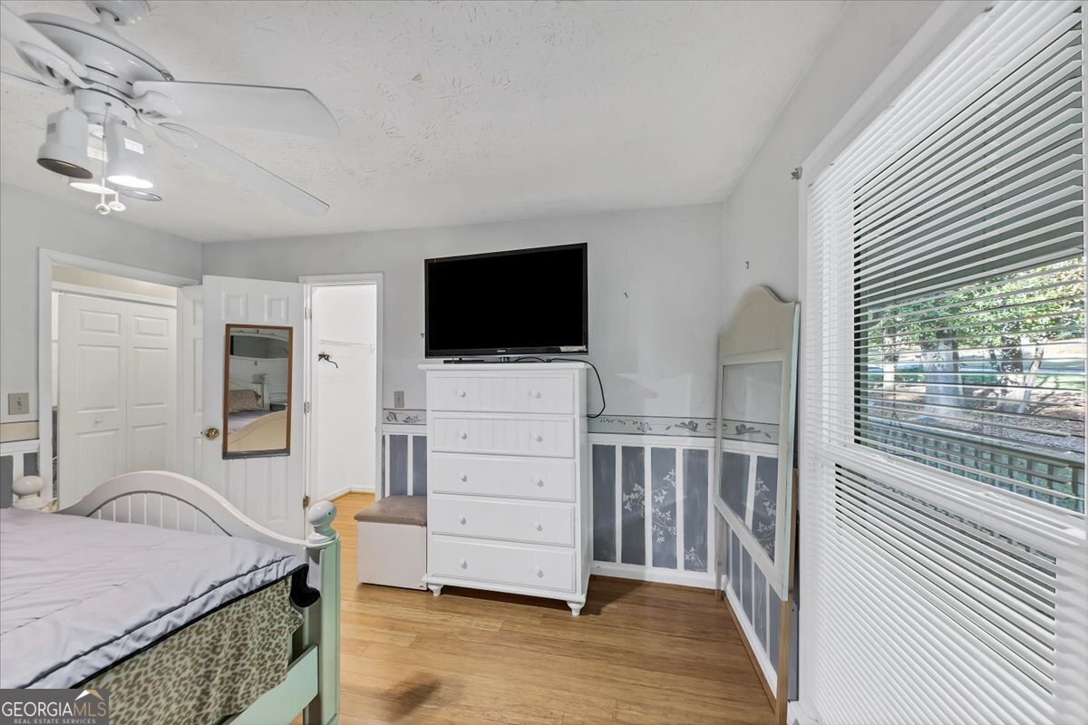 4731 Shadybrook Way SE