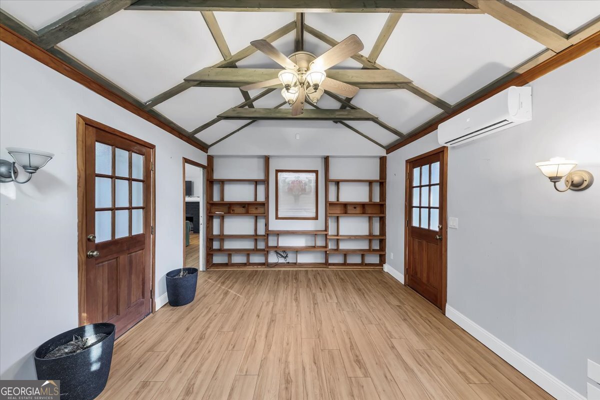 4731 Shadybrook Way SE