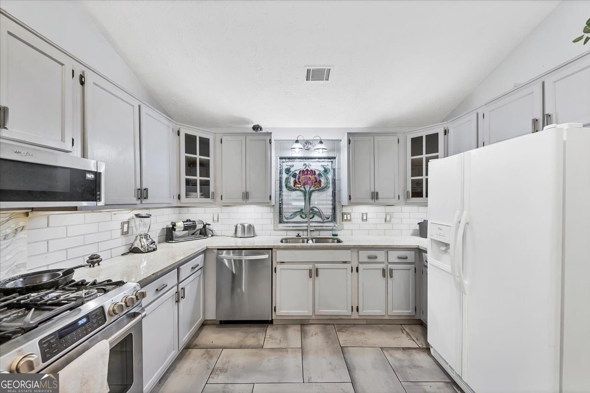 4731 Shadybrook Way SE