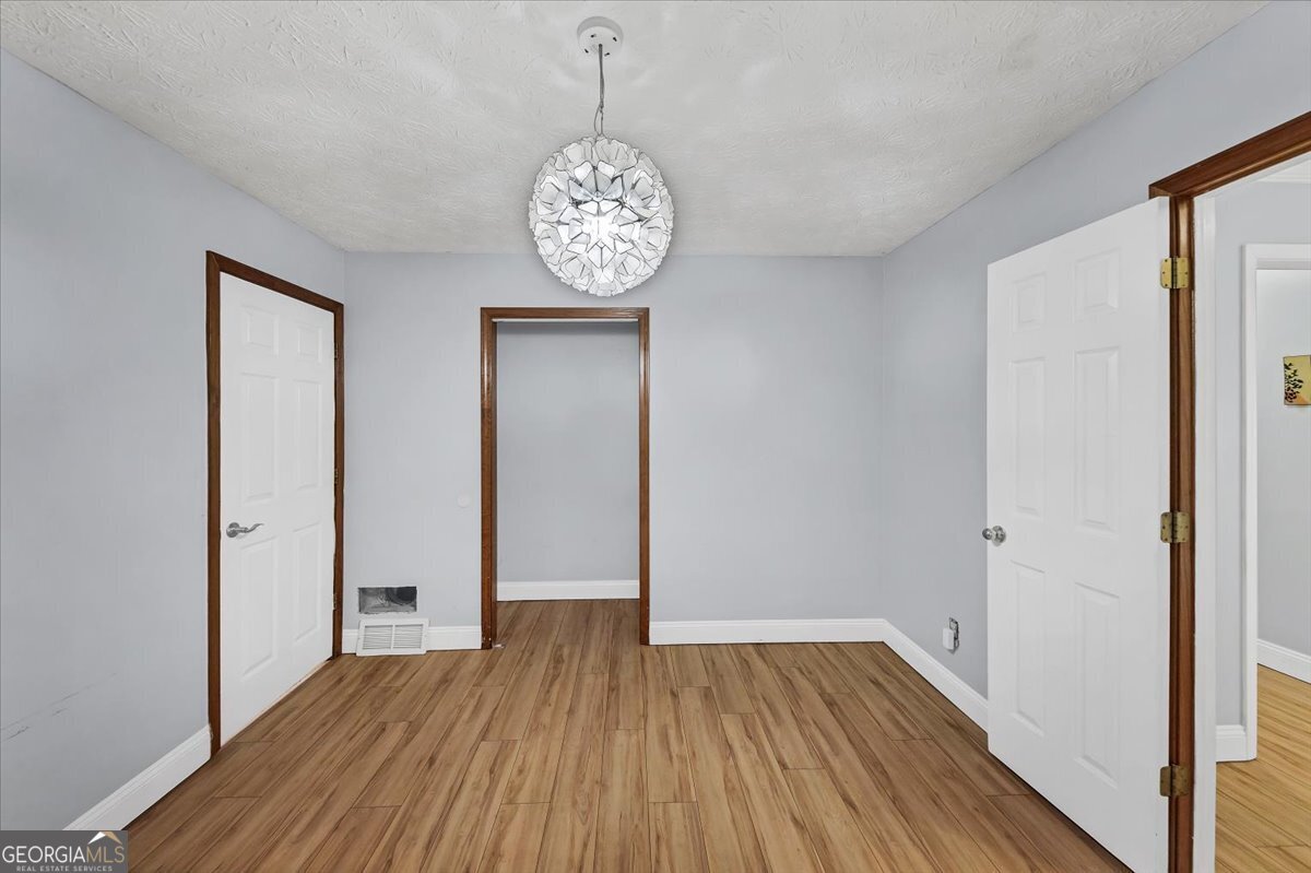 4731 Shadybrook Way SE