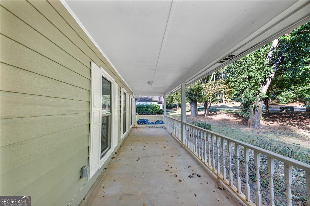 4731 Shadybrook Way SE