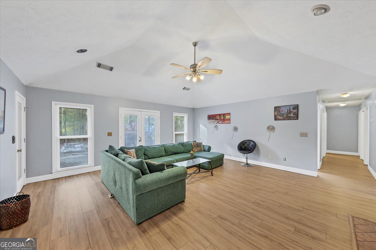 4731 Shadybrook Way SE