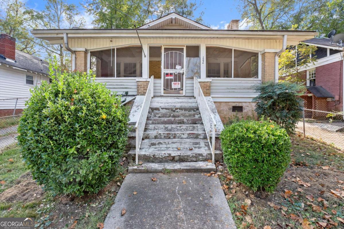 1594 Rogers Avenue SW