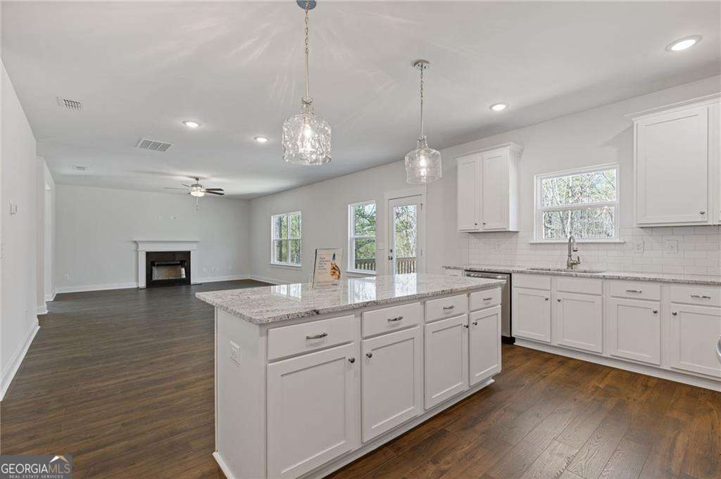 457 Principal Meridian Drive