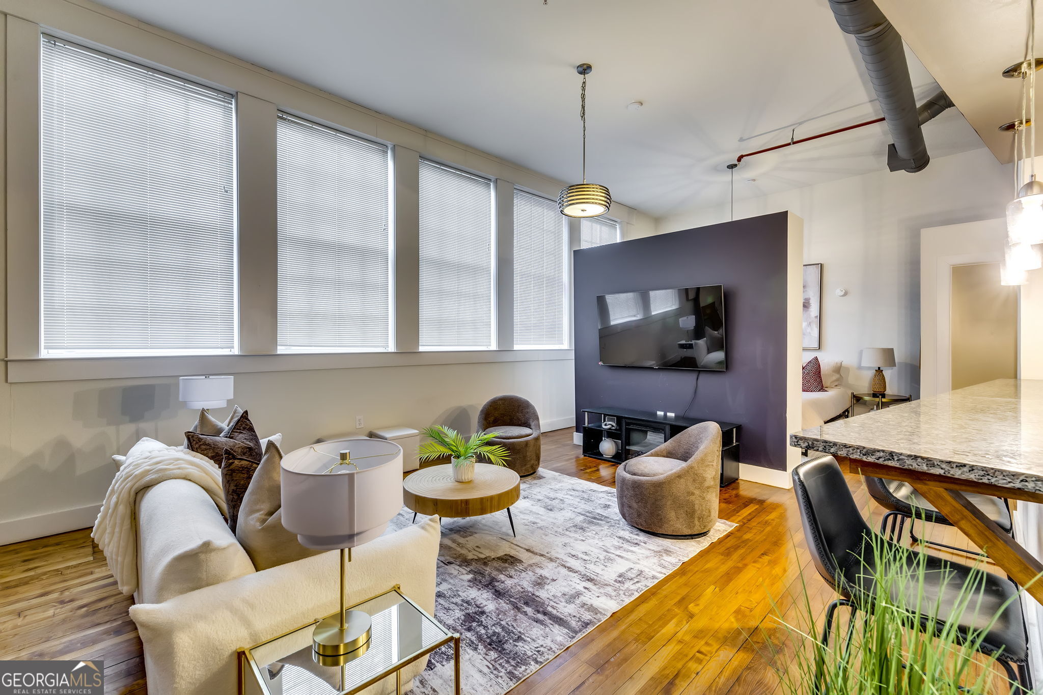 600 College Street # 101