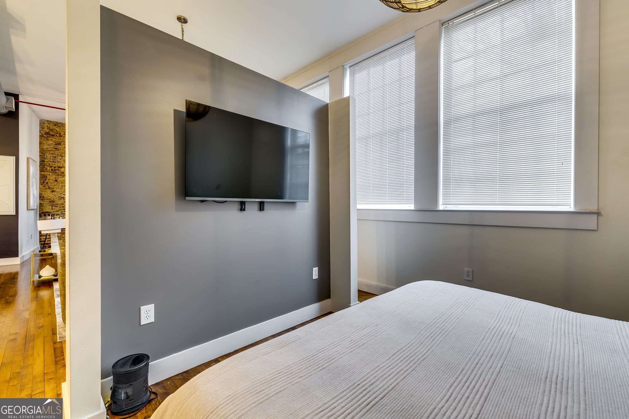 600 College Street # 101