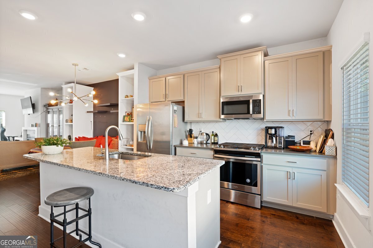 1267 Carbon Court SE