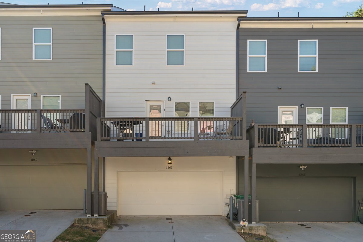 1267 Carbon Court SE