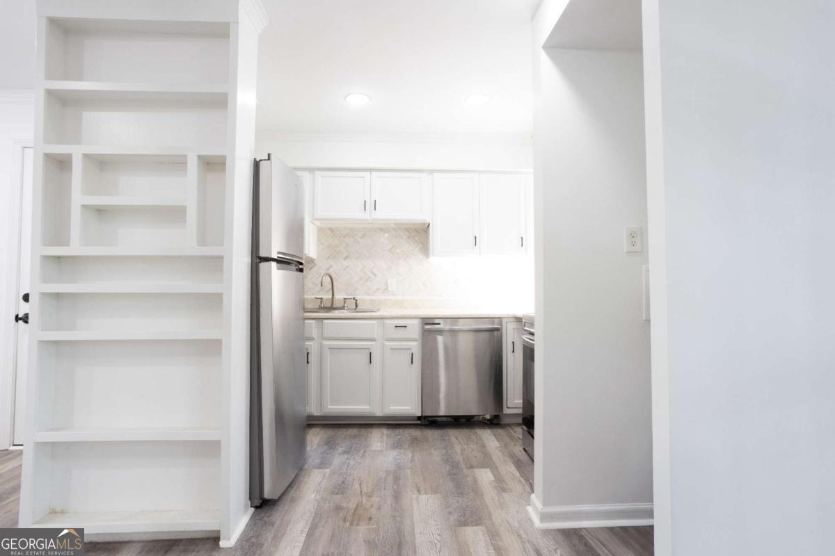 3232 Abbeywood Drive