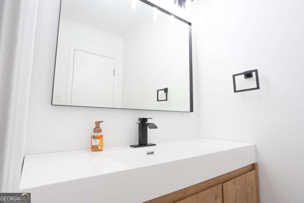 3232 Abbeywood Drive