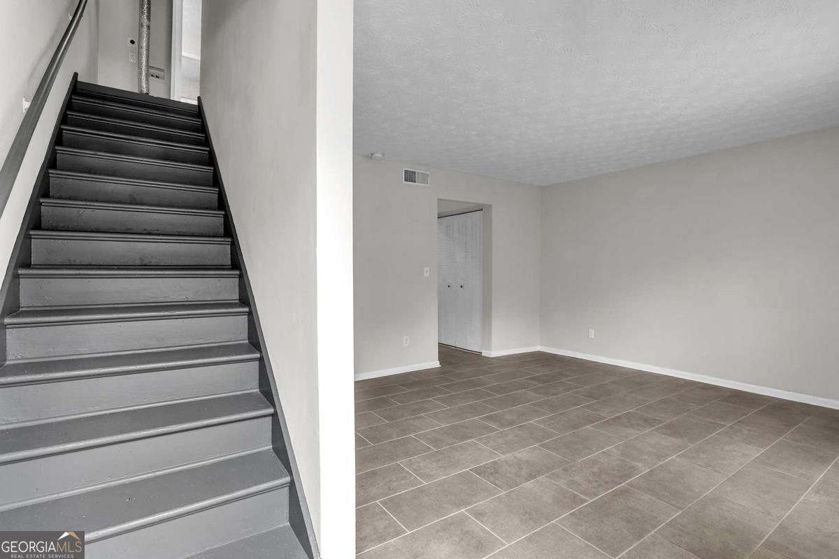 3243 Abbeywood Drive