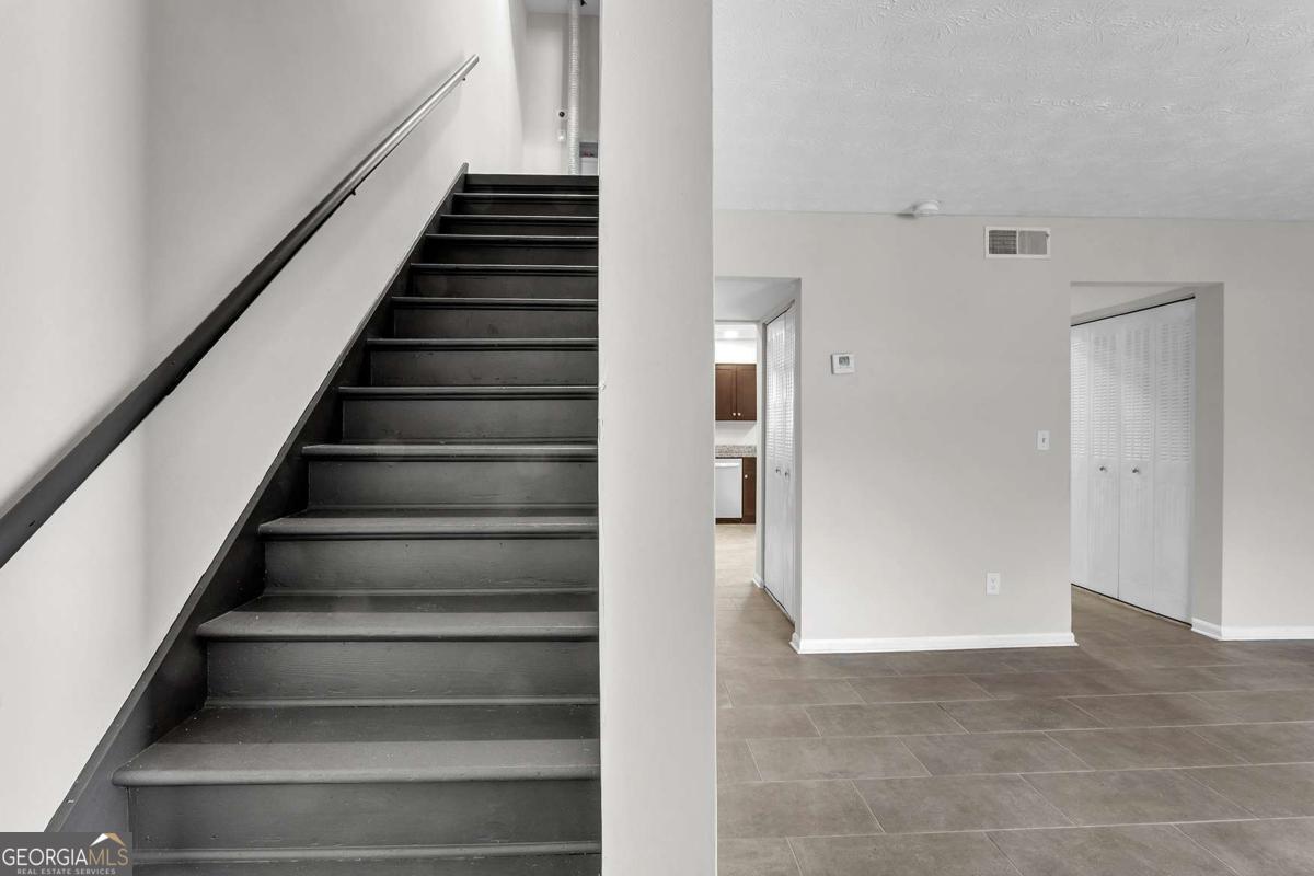 3243 Abbeywood Drive