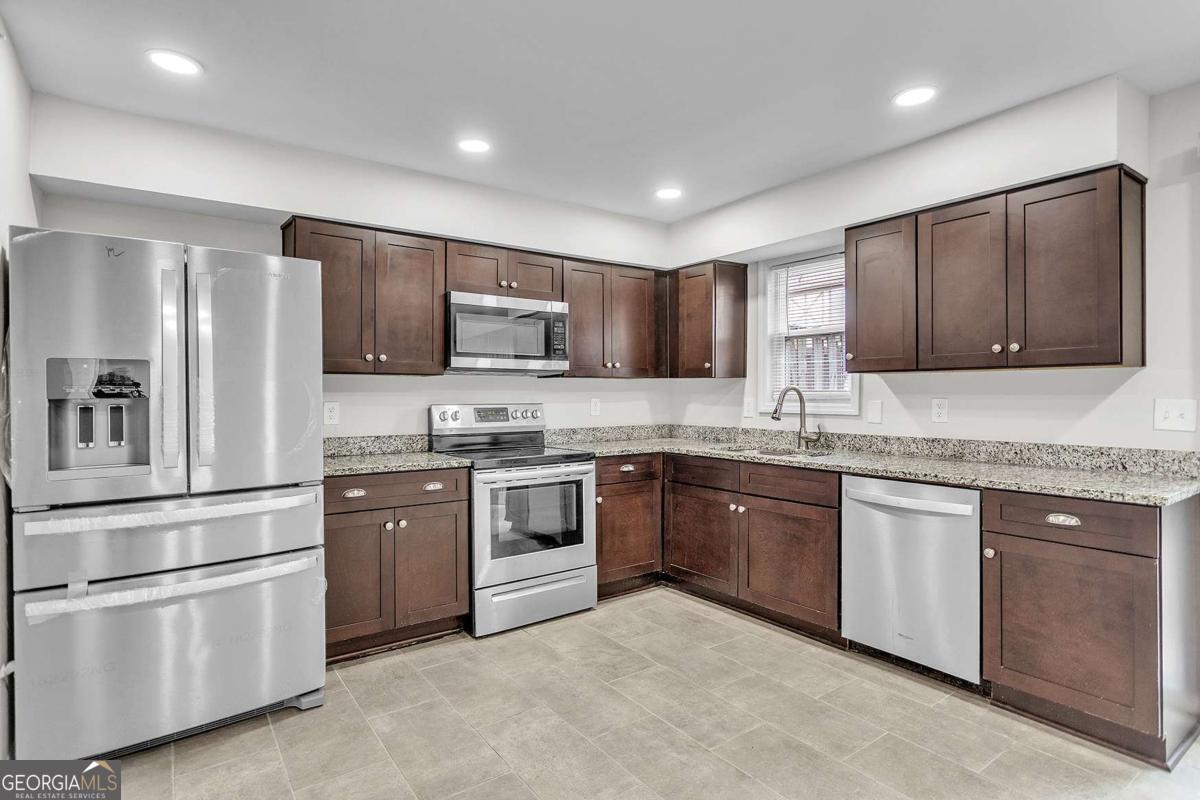 3243 Abbeywood Drive