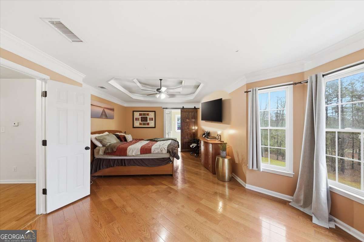 110 Varsailles Place