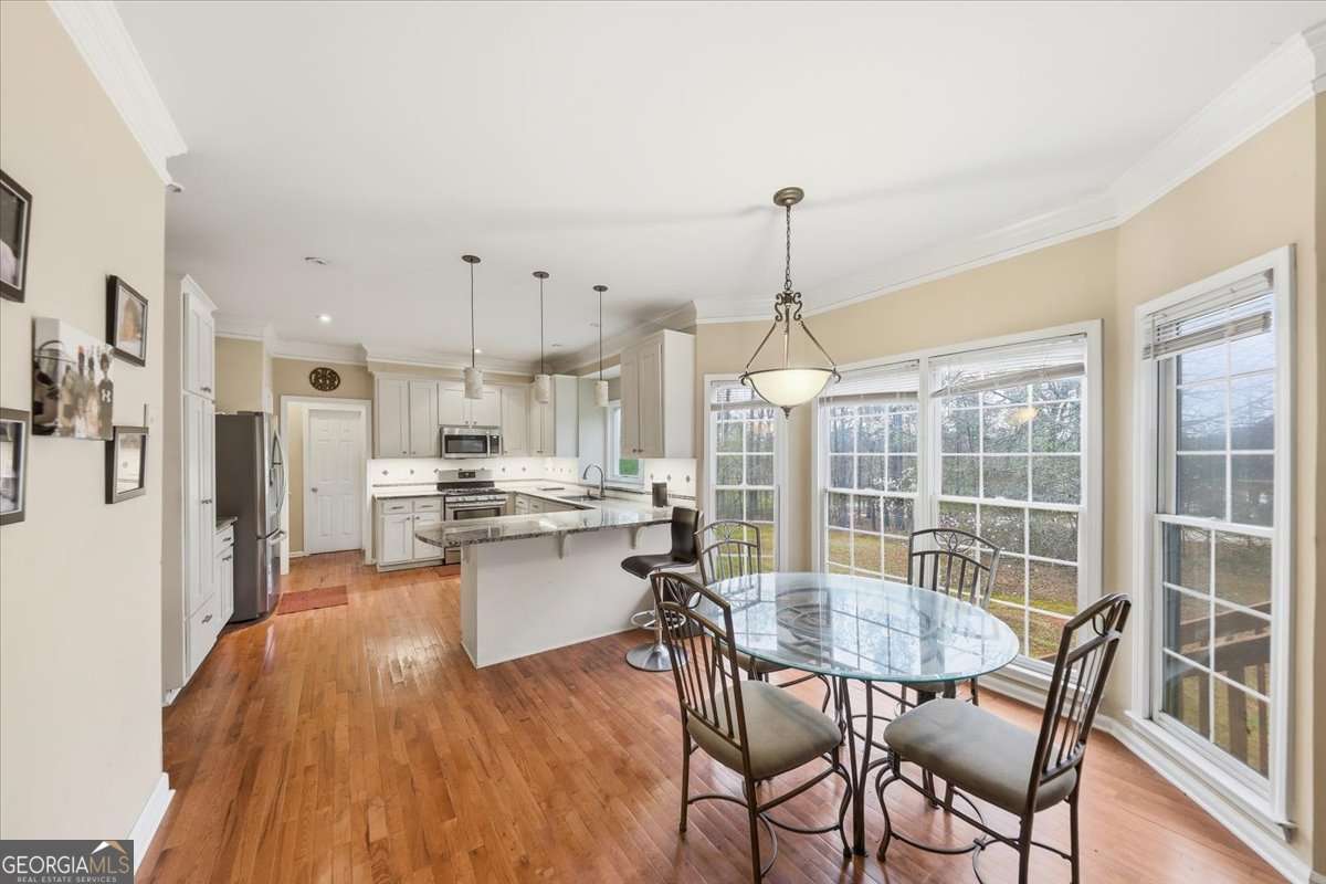110 Varsailles Place