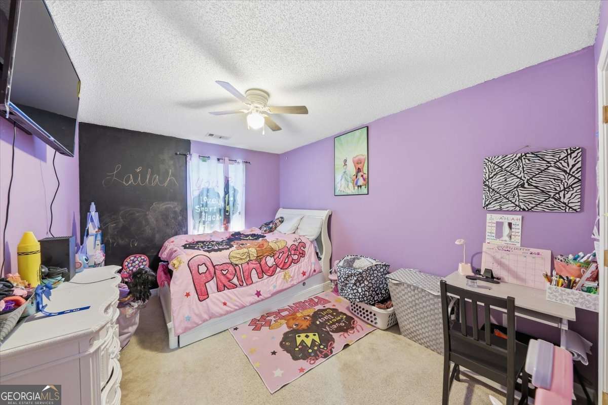 7222 Alicias Way